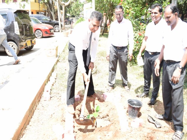Inaugurated One Day Service at Vavuniya District Registrar Office _16.03.2019